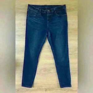 Urban Outfitters BDG Twig Mid Rise Skinny Ankle Jean Size 32W Blue Stretch